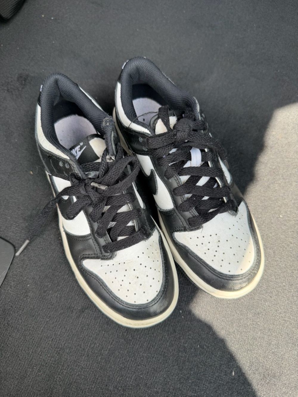 Kids sz 3.5y Nike Dunks